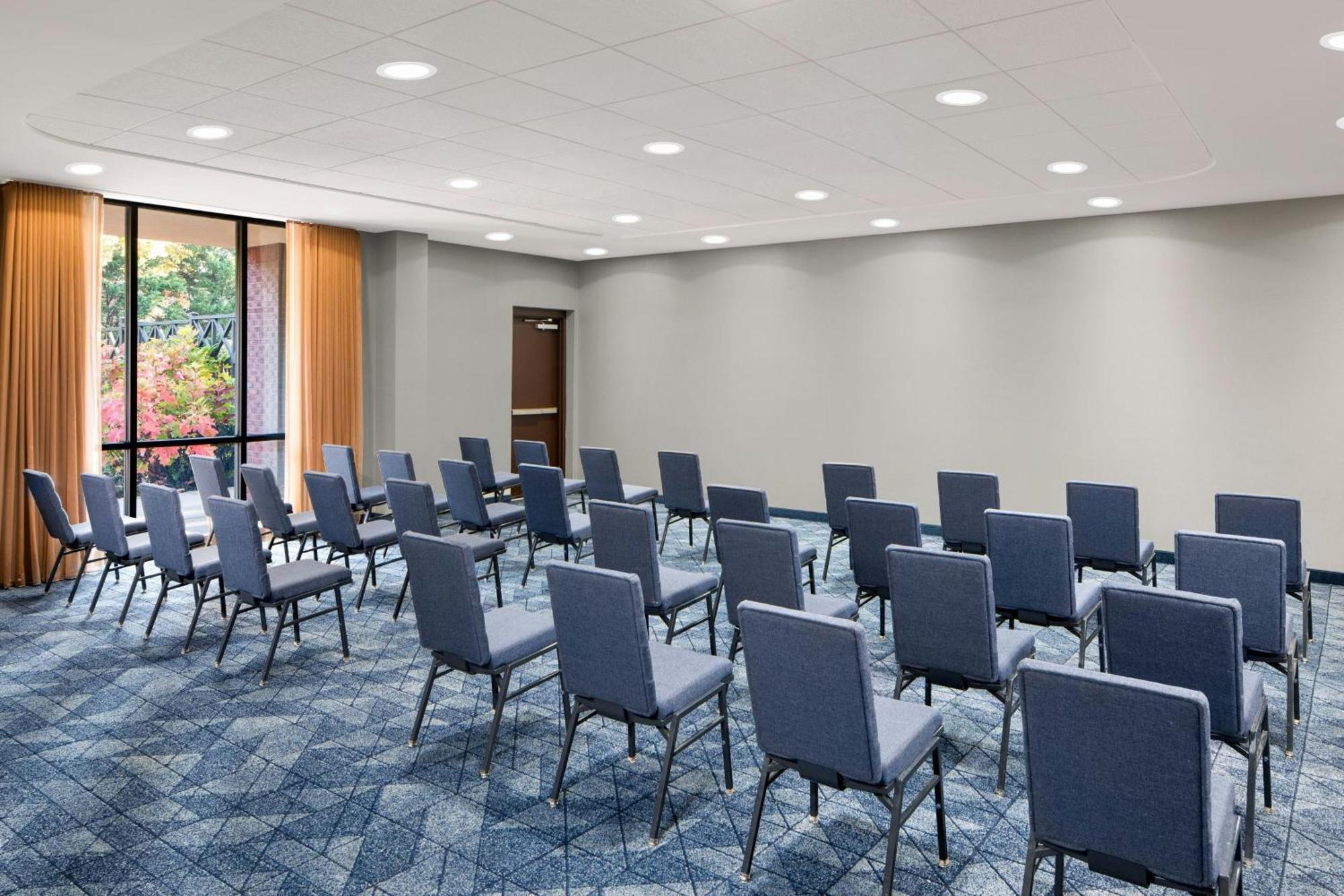 Courtyard By Marriott Knoxville Airport אלקואה מראה חיצוני תמונה