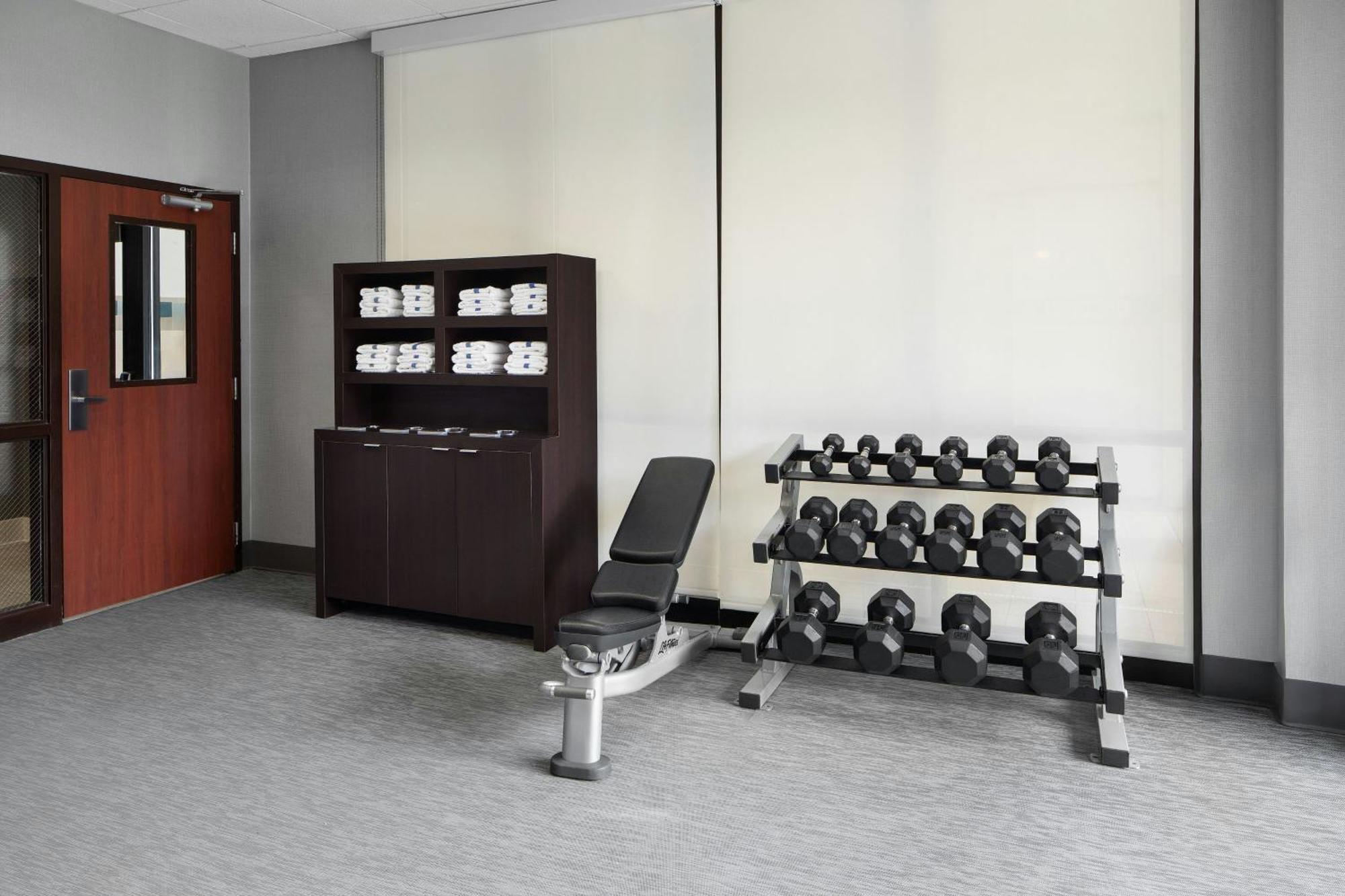 Courtyard By Marriott Knoxville Airport אלקואה מראה חיצוני תמונה