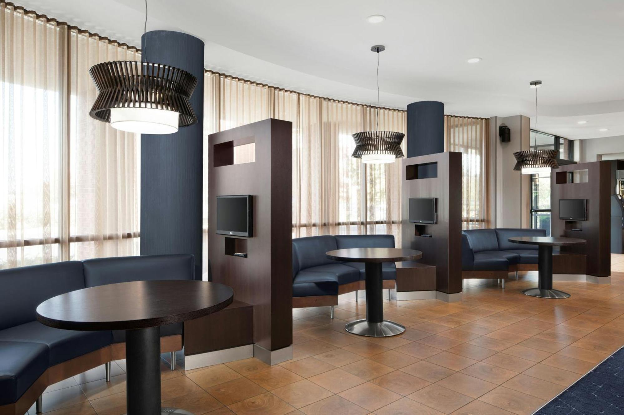 Courtyard By Marriott Knoxville Airport אלקואה מראה חיצוני תמונה