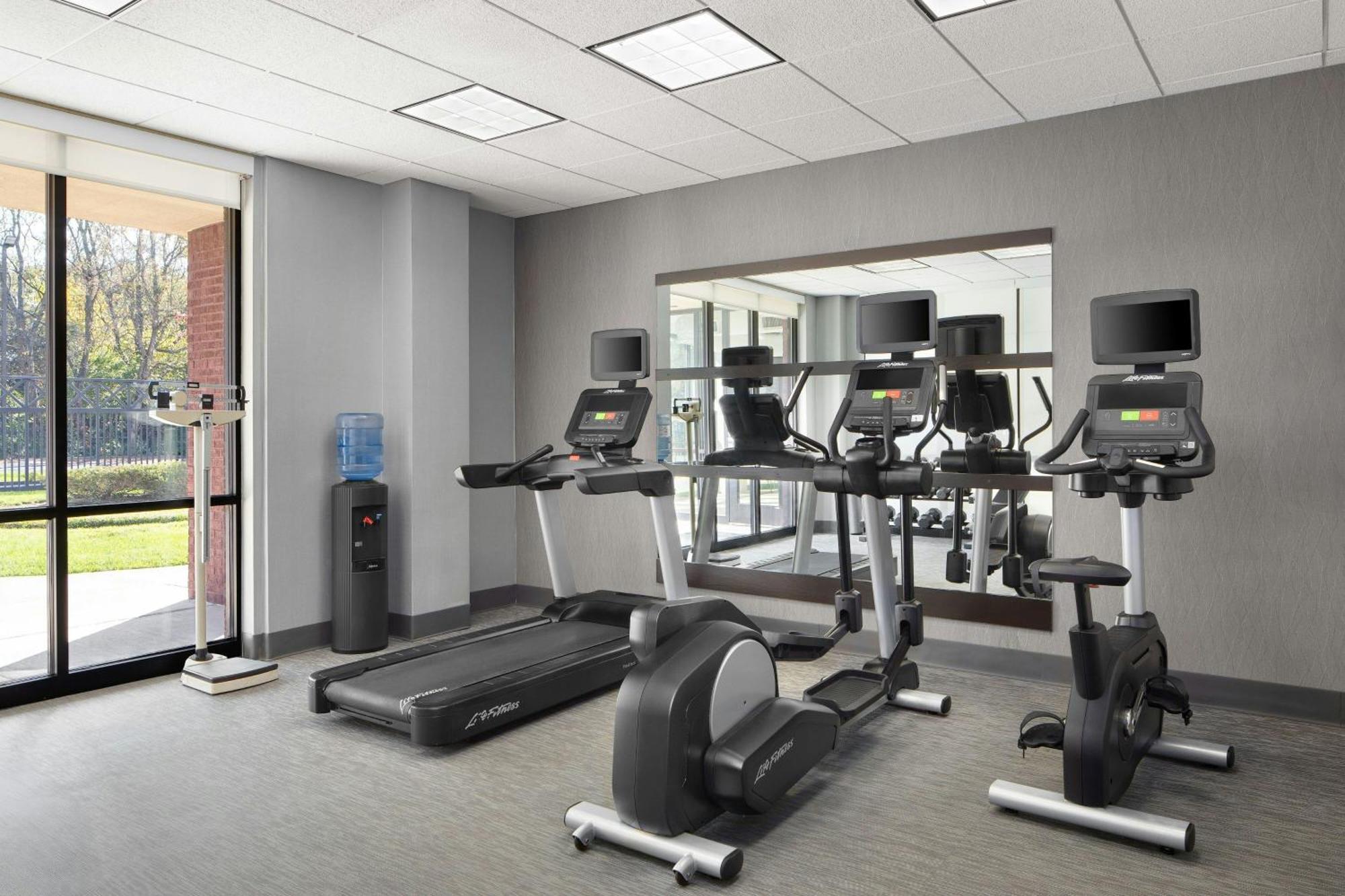 Courtyard By Marriott Knoxville Airport אלקואה מראה חיצוני תמונה